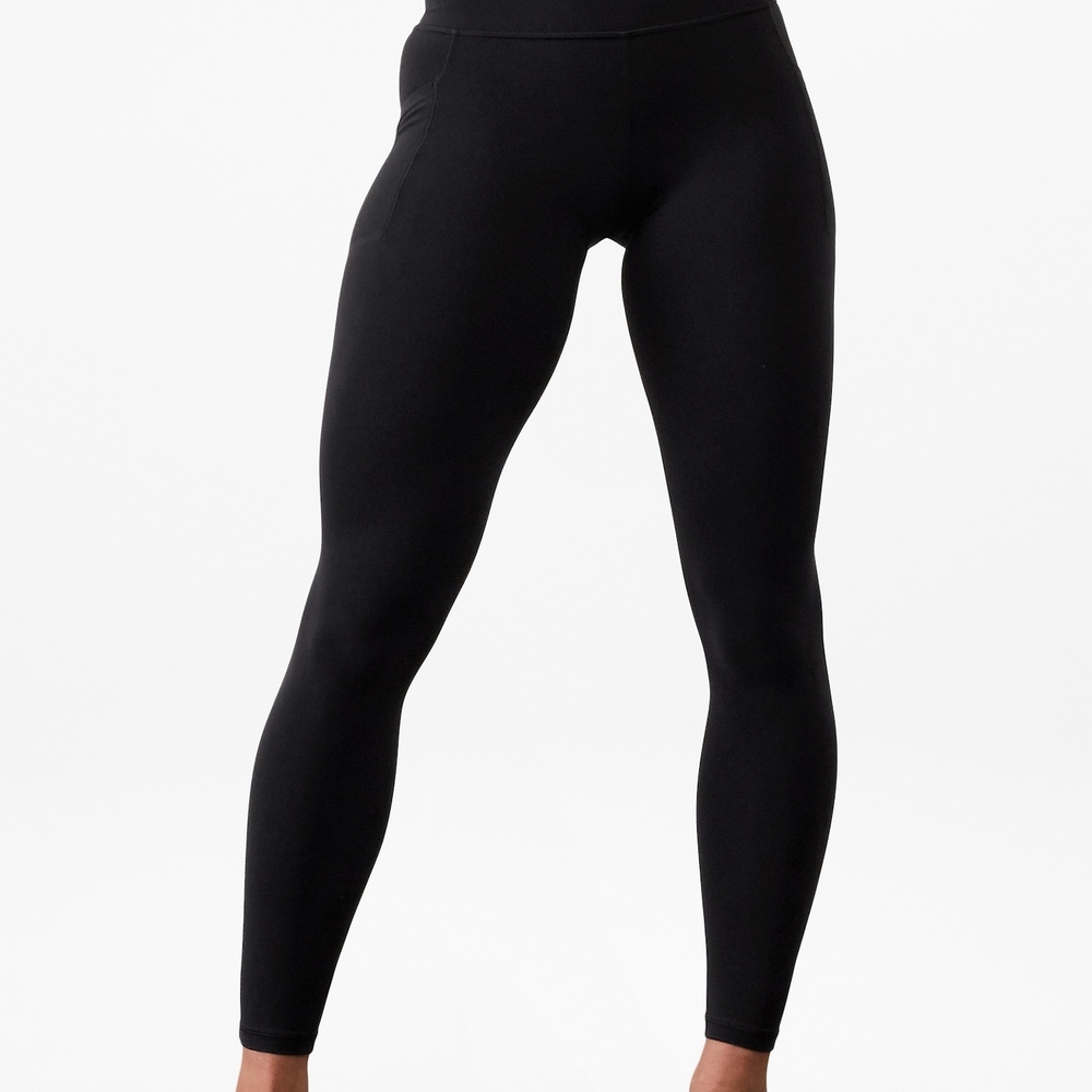 Athleta Salutation Stash 7/8 Tight